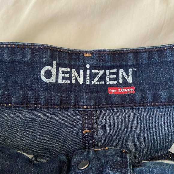 Denizen Jean Short! Size 4 - Picture 2 of 4